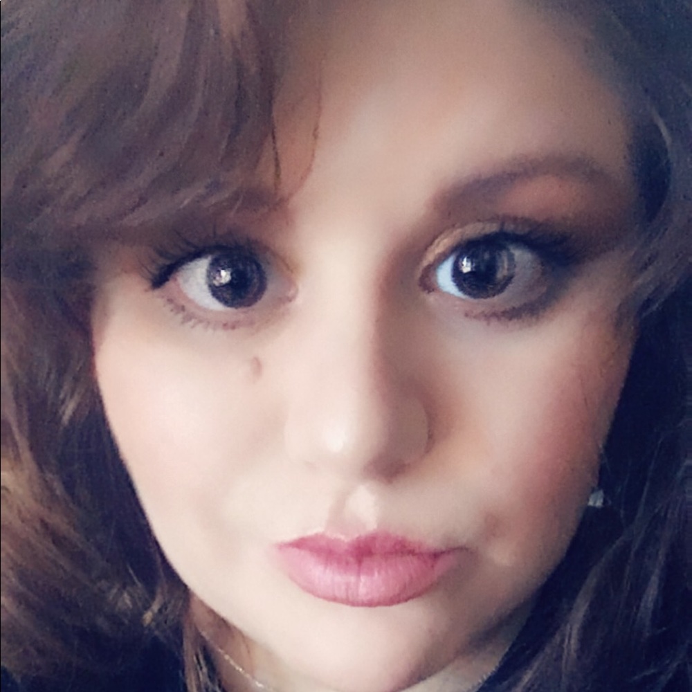 Meet your Posher, Alexandria